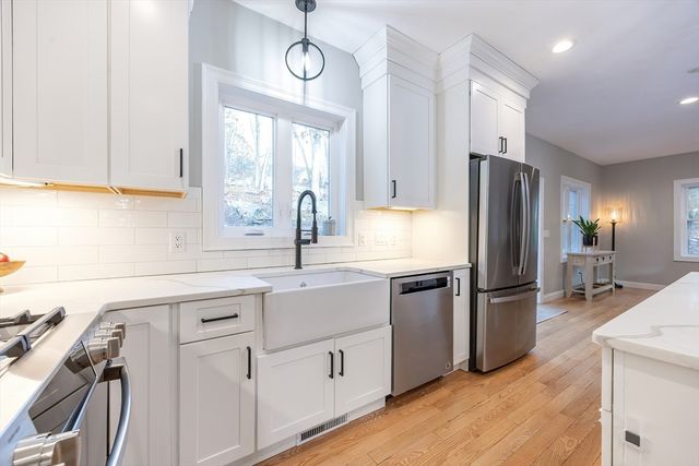 78-A Fisher St, Medway, MA 02053