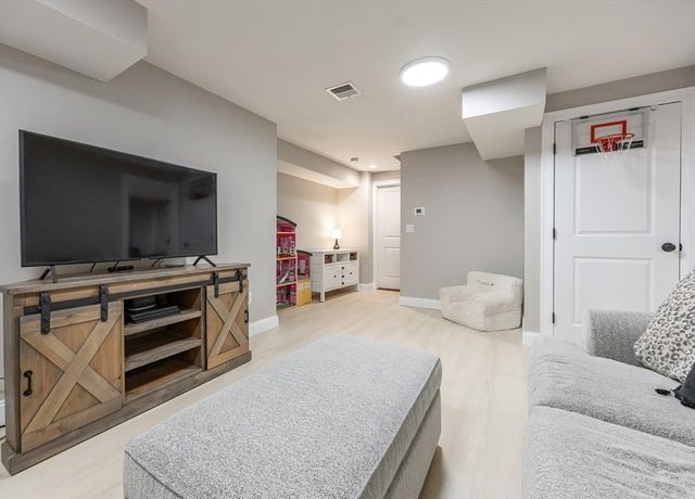 78-A Fisher St, Medway, MA 02053