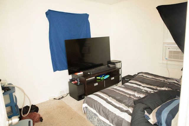 24443 Powers Avenue, Dearborn Heights, MI 48125