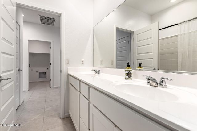 12524 W TRUMBULL Road, Avondale, AZ 85323