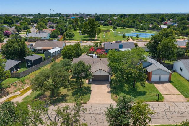 1812 Wagon Gap DR, Round Rock, TX 78681