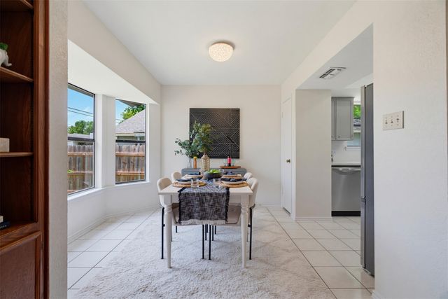 1812 Wagon Gap DR, Round Rock, TX 78681