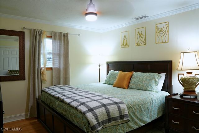 931 20th ST SE, Naples, FL 34117