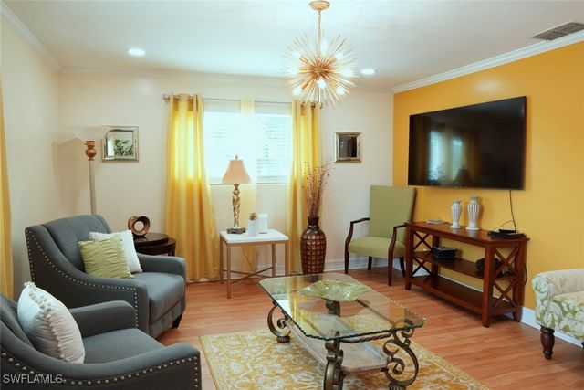 931 20th ST SE, Naples, FL 34117