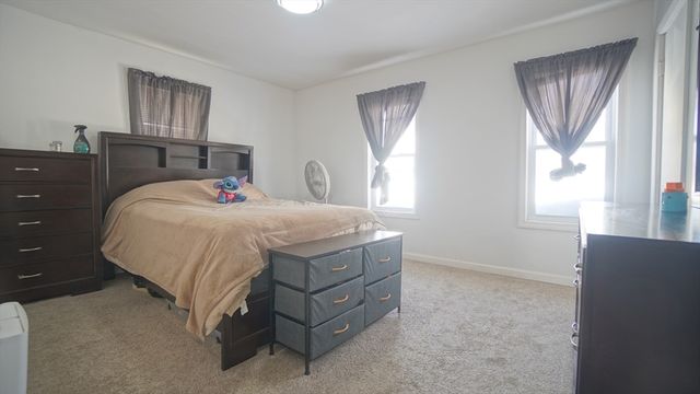 41 Olive St, Springfield, MA 01109