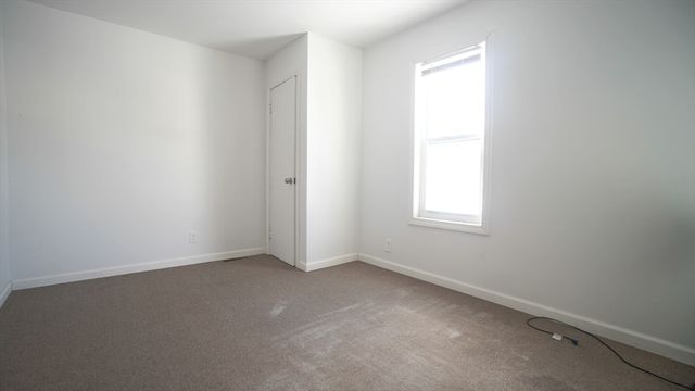 41 Olive St, Springfield, MA 01109