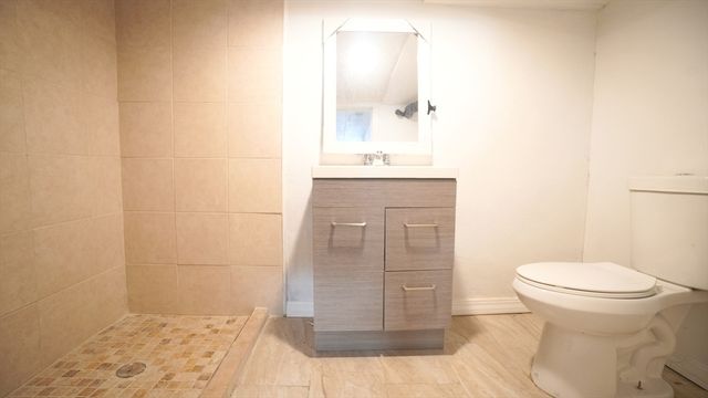 41 Olive St, Springfield, MA 01109