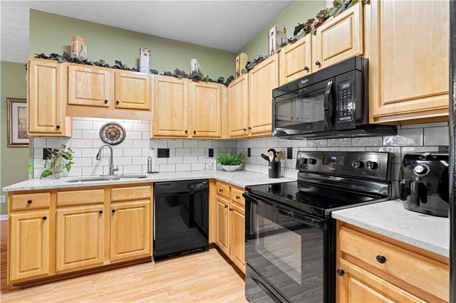 3731 Villa Springs Circle, Powder Springs, GA 30127