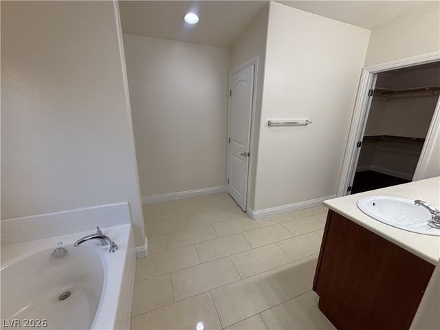 7996 Whitlocks Mill Avenue, Las Vegas, NV 89147