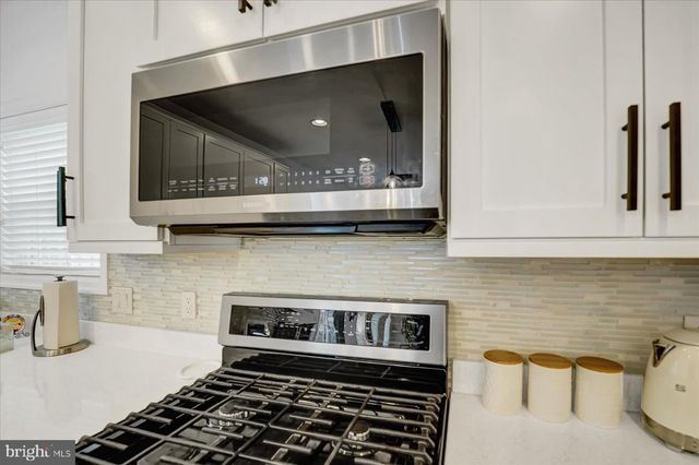 215 GLENNDALE DR, Port Matilda, PA 16870