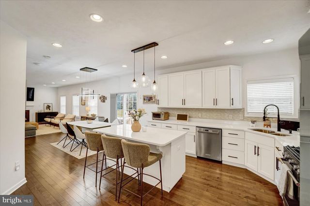 215 GLENNDALE DR, Port Matilda, PA 16870