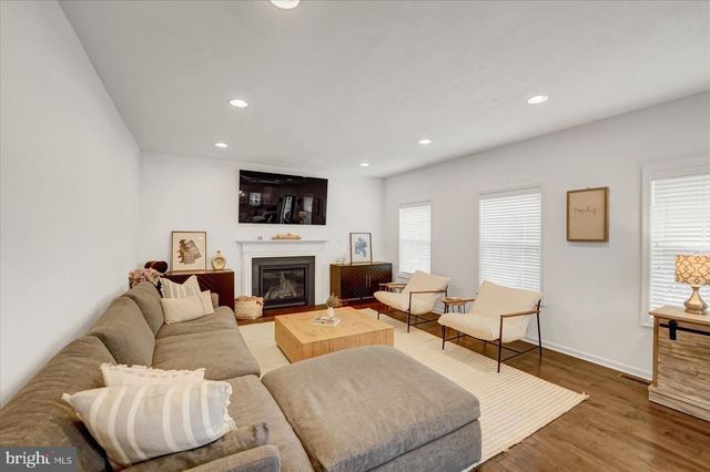 215 GLENNDALE DR, Port Matilda, PA 16870