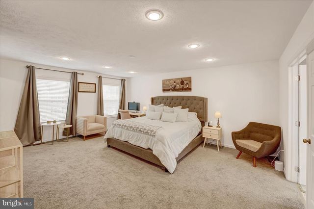 215 GLENNDALE DR, Port Matilda, PA 16870