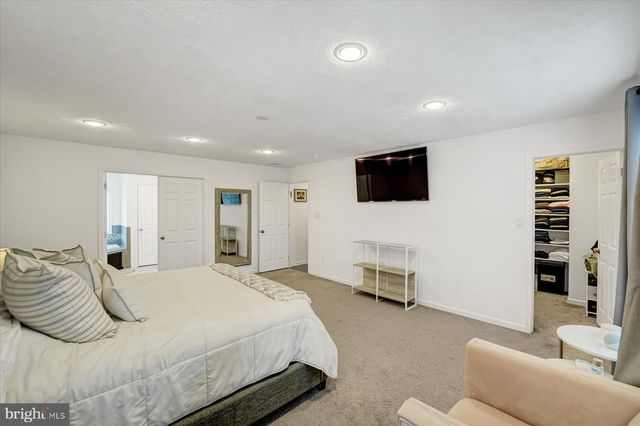 215 GLENNDALE DR, Port Matilda, PA 16870