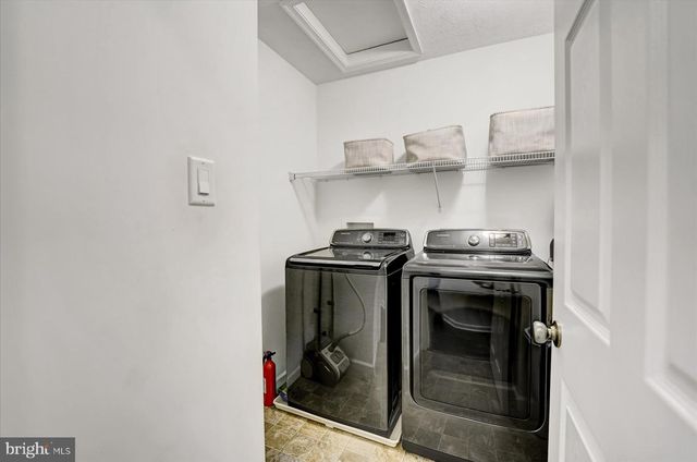 215 GLENNDALE DR, Port Matilda, PA 16870