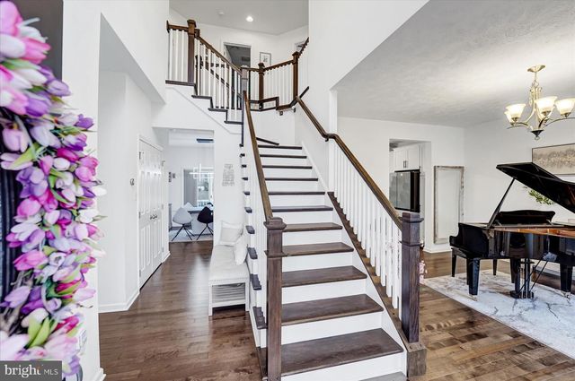 215 GLENNDALE DR, Port Matilda, PA 16870