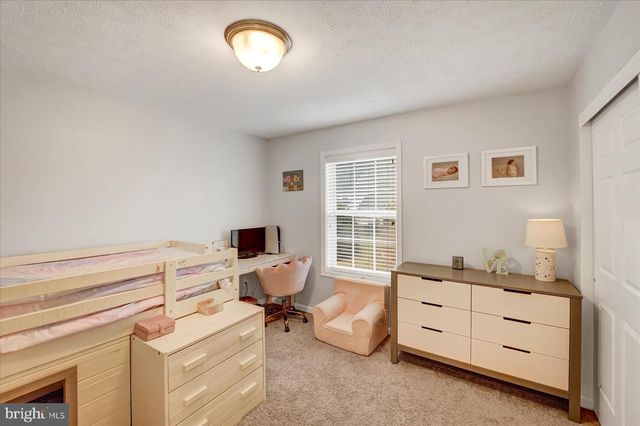 215 GLENNDALE DR, Port Matilda, PA 16870