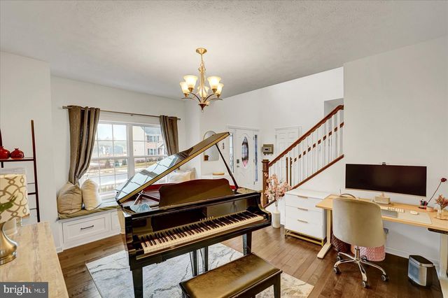 215 GLENNDALE DR, Port Matilda, PA 16870