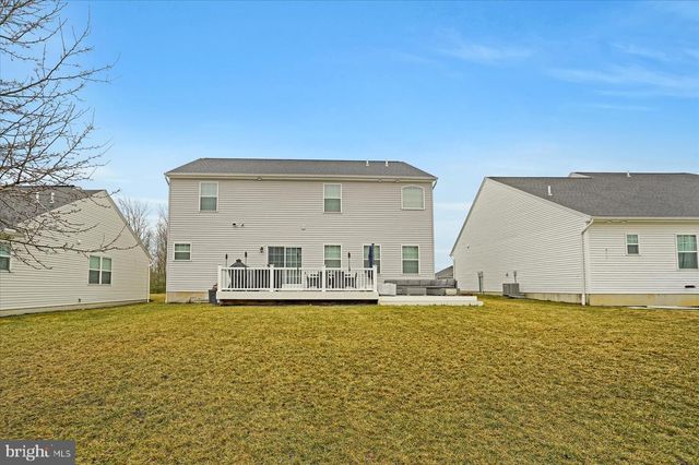 215 GLENNDALE DR, Port Matilda, PA 16870