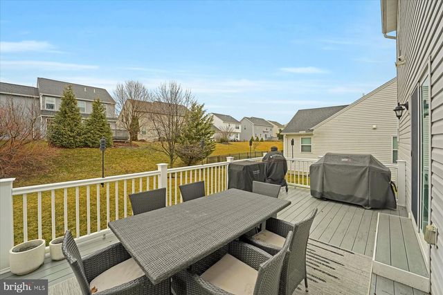 215 GLENNDALE DR, Port Matilda, PA 16870