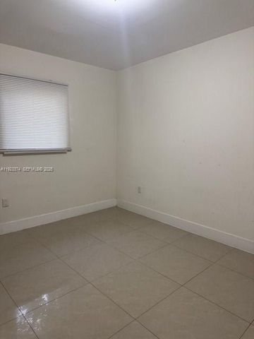 7537 NW 3rd Ave 2, Miami, FL 33150