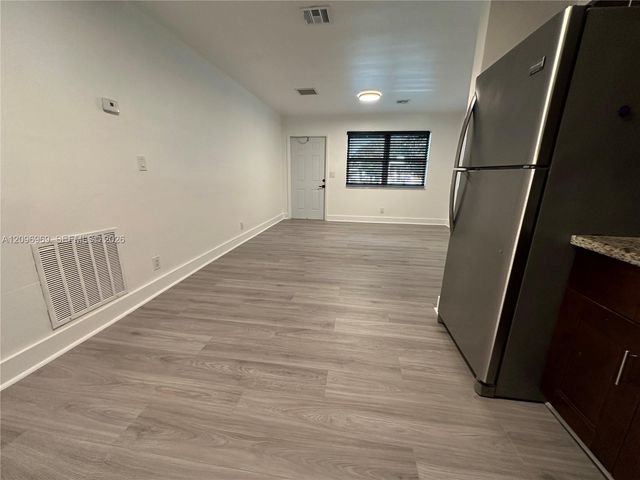 510 NE 4th Avenue 510, Hallandale Beach, FL 33009