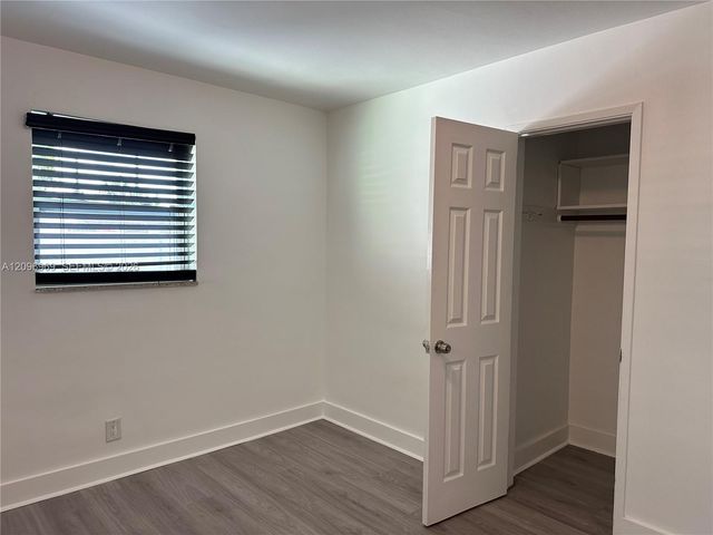 510 NE 4th Avenue 510, Hallandale Beach, FL 33009