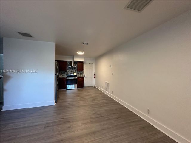 510 NE 4th Avenue 510, Hallandale Beach, FL 33009