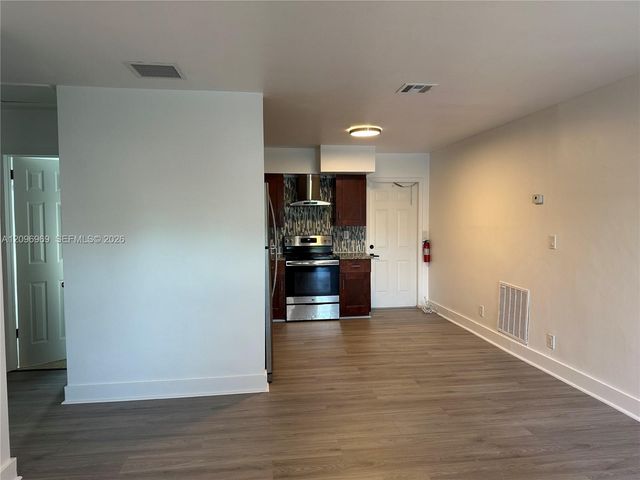 510 NE 4th Avenue 510, Hallandale Beach, FL 33009