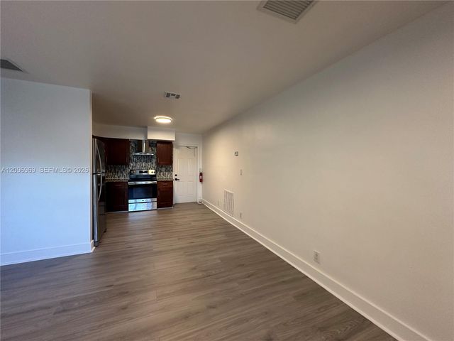 510 NE 4th Avenue 510, Hallandale Beach, FL 33009
