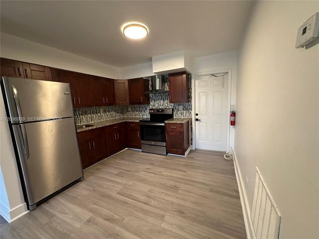 510 NE 4th Avenue 510, Hallandale Beach, FL 33009