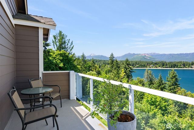 8625 Leeward Avenue NW, Seabeck, WA 98380