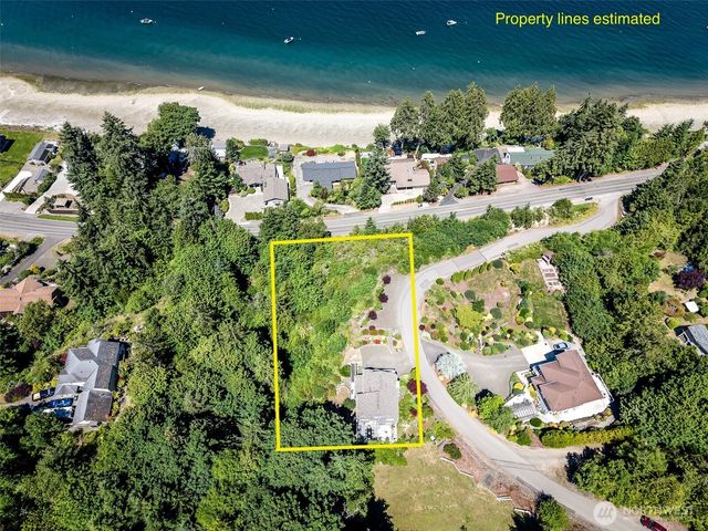 8625 Leeward Avenue NW, Seabeck, WA 98380
