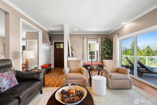 8625 Leeward Avenue NW, Seabeck, WA 98380
