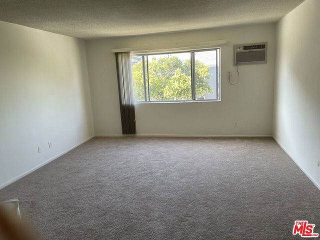 9204 Whitworth Drive 5, Los Angeles, CA 90035