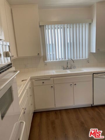 9204 Whitworth Drive 5, Los Angeles, CA 90035