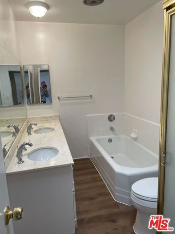 9204 Whitworth Drive 5, Los Angeles, CA 90035