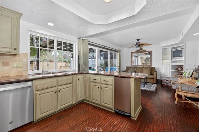 6263 E Northfield, Anaheim, CA 92807
