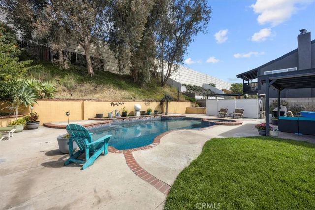 6263 E Northfield, Anaheim, CA 92807