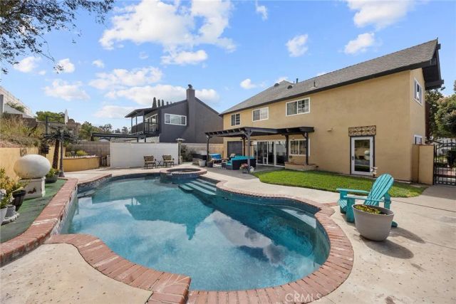 6263 E Northfield, Anaheim, CA 92807