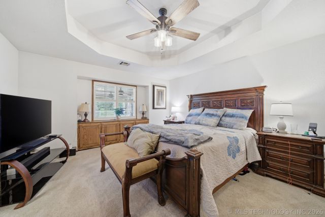 1803 Sleepy Hollow Road, Okmulgee, OK 74447