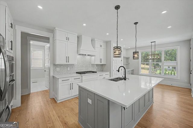 217 Laura Lake Road, Marietta, GA 30066