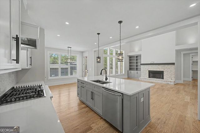 217 Laura Lake Road, Marietta, GA 30066