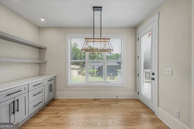 217 Laura Lake Road, Marietta, GA 30066