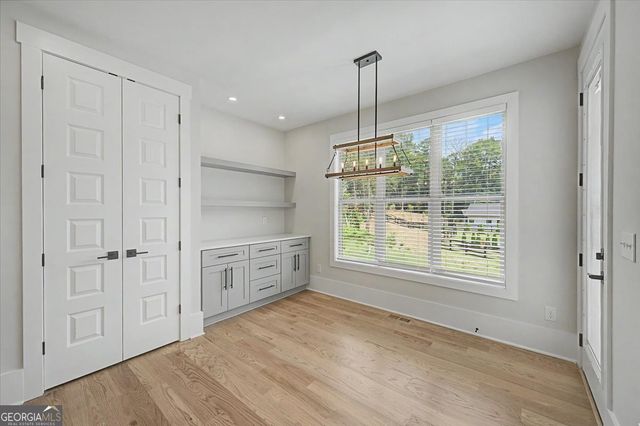 217 Laura Lake Road, Marietta, GA 30066