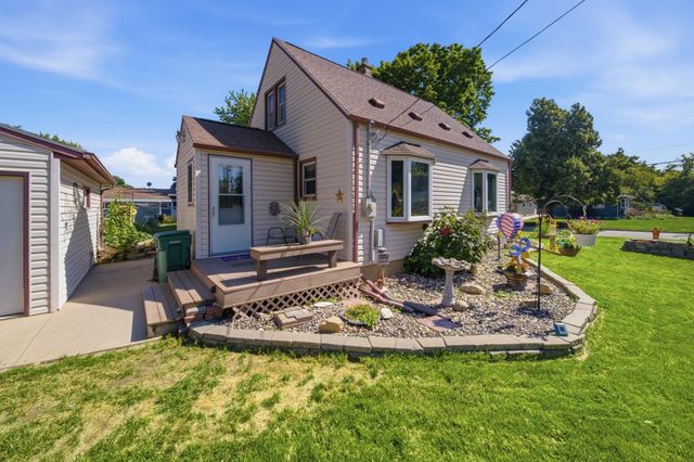 1253 8th Avenue SE, Rochester, MN 55904