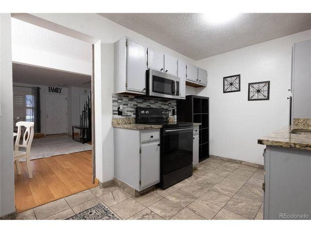 1517 S Owens St 5, Denver, CO 80232