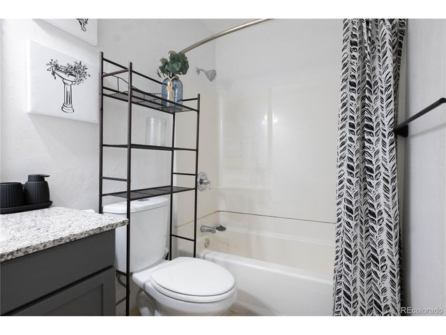 1517 S Owens St 5, Denver, CO 80232