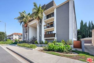 14804 Magnolia Boulevard 12, Sherman Oaks, CA 91403