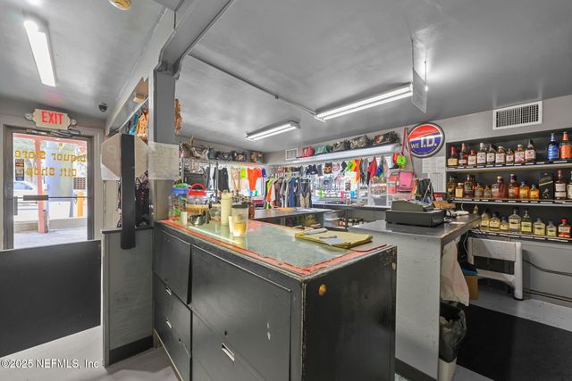 337 S HIGHWAY 17, East Palatka, FL 32131